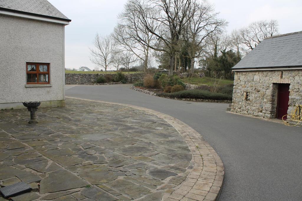 Moynure House Boutique B&B & Separate Two Bedroom Chalet Athlone Bagian luar foto